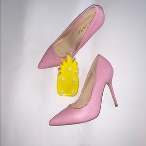 Pink pumps
